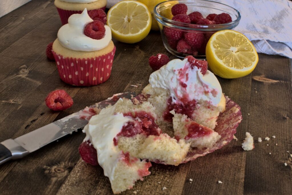 lemon cupcakes with raspberry filling