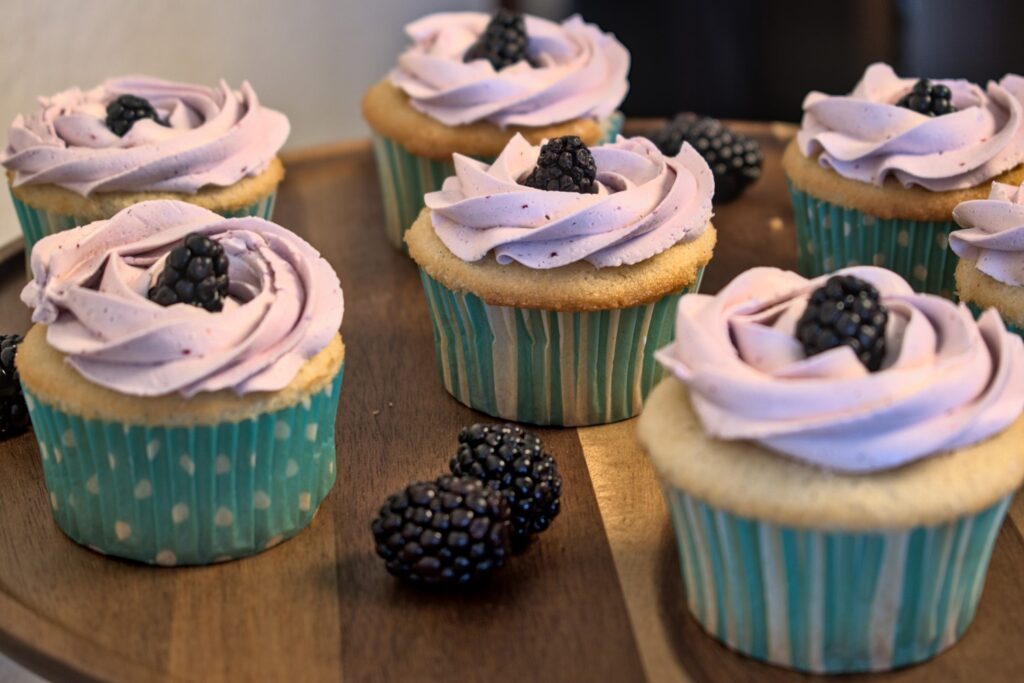 dairy-free vanilla bean cupcakes with blackberry buttercream 