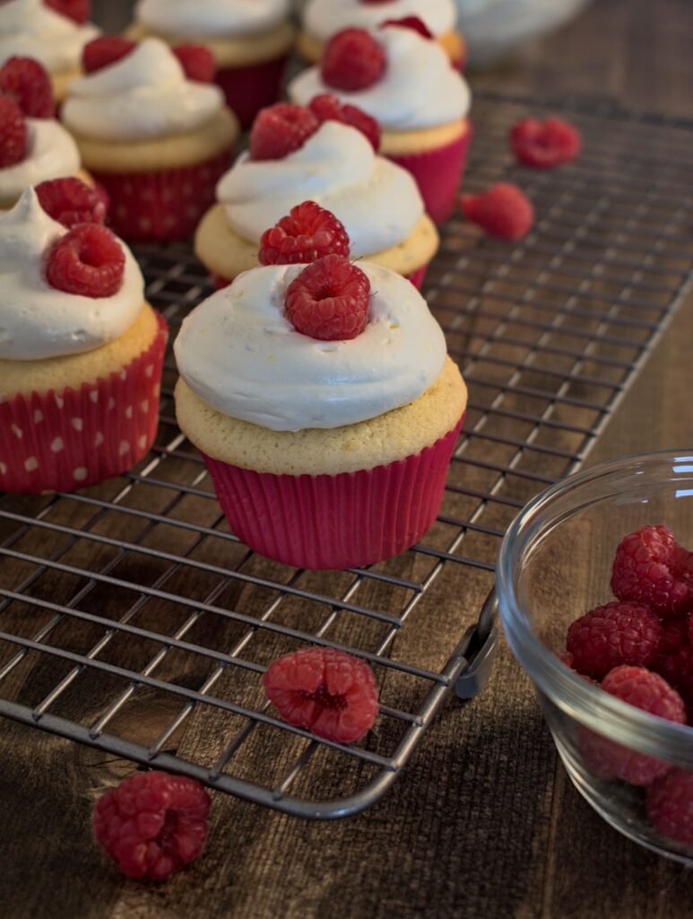 lemon cupcakes with raspberry filling